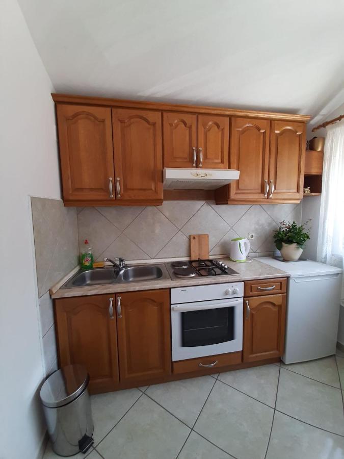 Apartments Ivanka Starigrad Paklenica Bagian luar foto