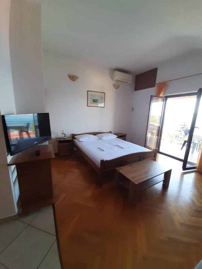 Apartments Ivanka Starigrad Paklenica Bagian luar foto