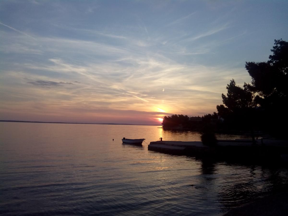 Apartments Ivanka Starigrad Paklenica Bagian luar foto